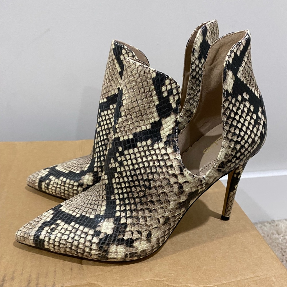 Snake skin Aldo booties